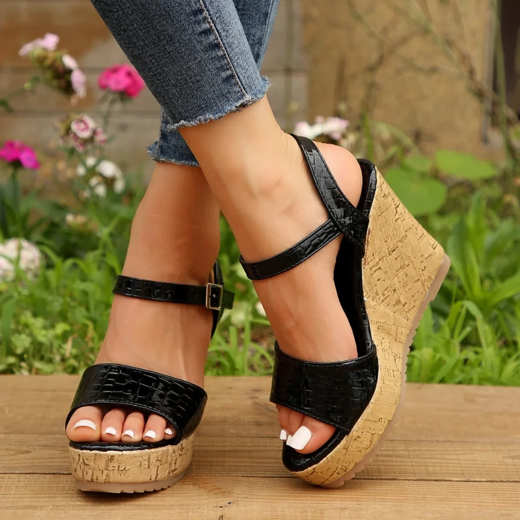 Platform sandals